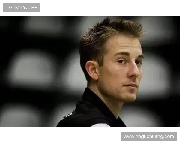 足球星尔崛起之路:从默默无闻到世界顶级球员的辉煌历程