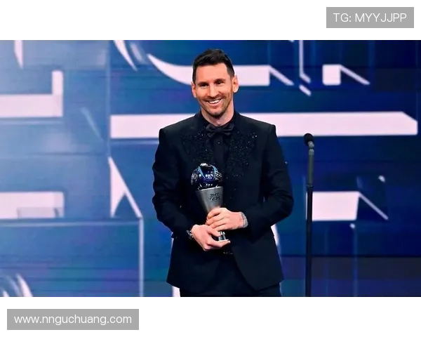 足球明星暮年解说员的身份揭秘与背后故事的深度分析